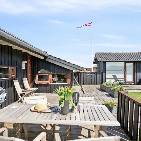 Danica - 175m From The Sea By Interhome *